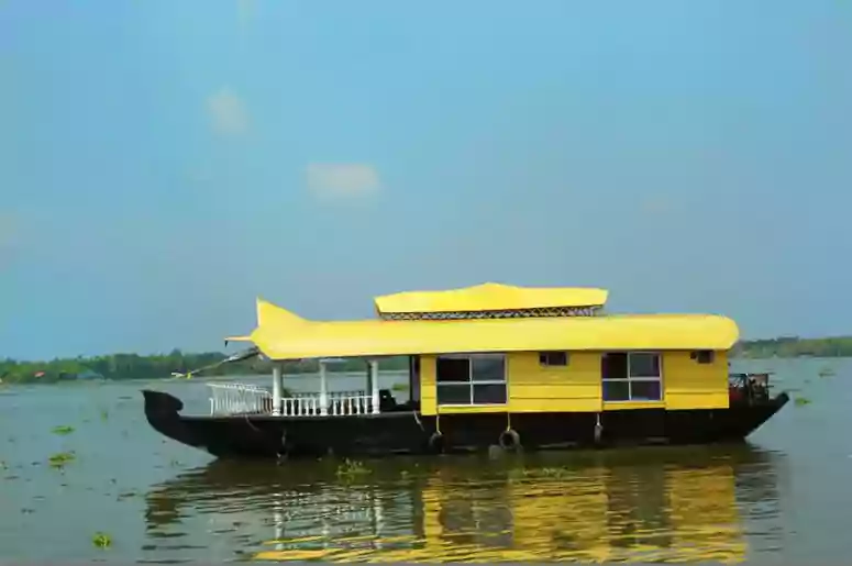 Kerala 10 bedroom Deluxe Houseboats